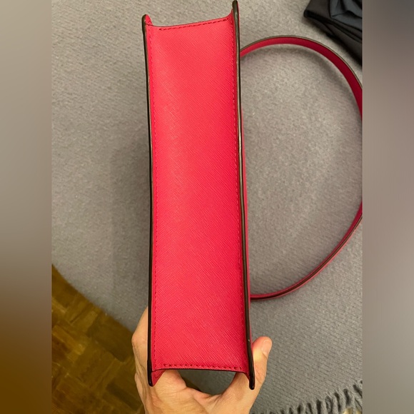 Beautiful dark pink shoulder bag - Picture 2 of 6